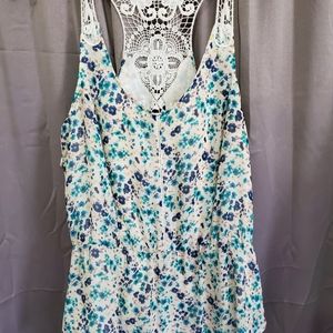 Floral tank